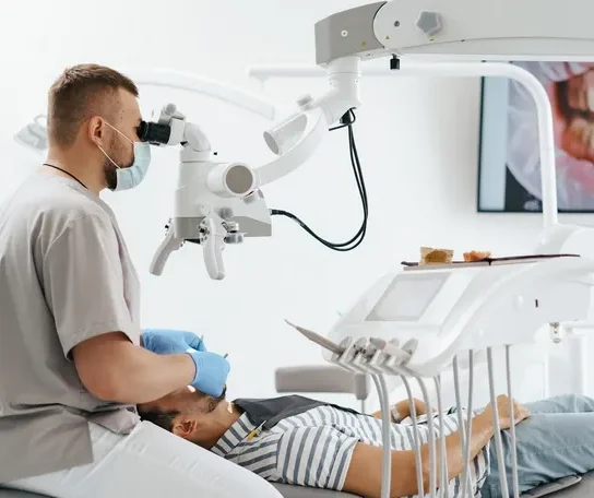 Dentist using advanced dental scanning technology during a comfortable patient visit